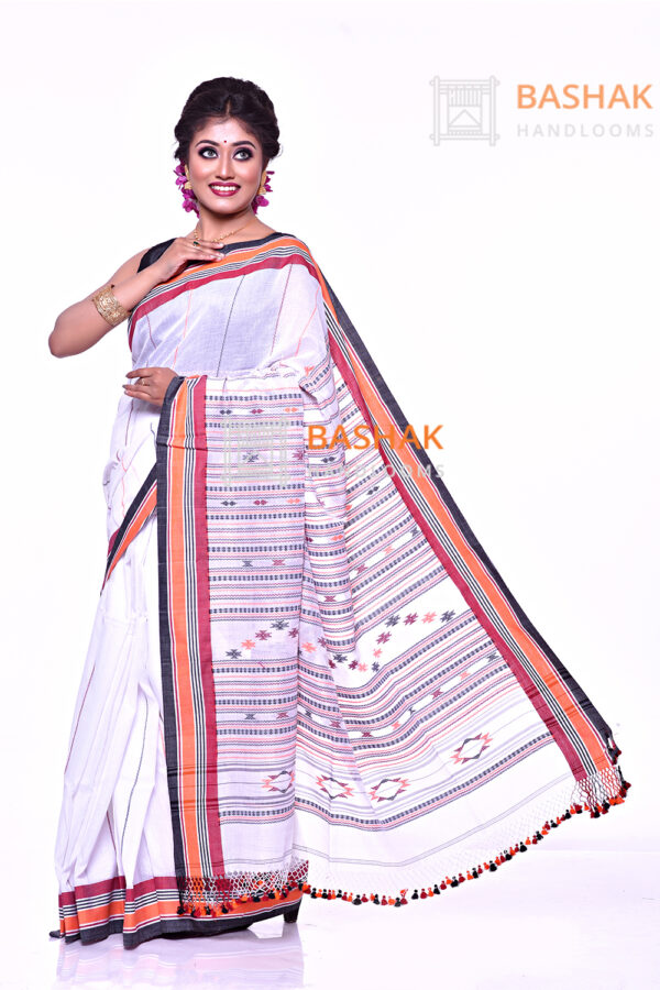 Peace white pure cotton bhujodi saree